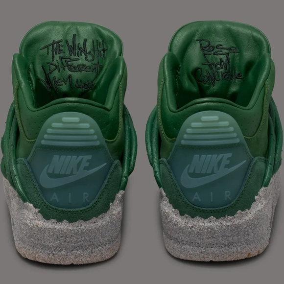 Signed Jordan 3 X Teyana Taylor Concrete Rose - Signed Box. Size 6 - Picture 8 of 9